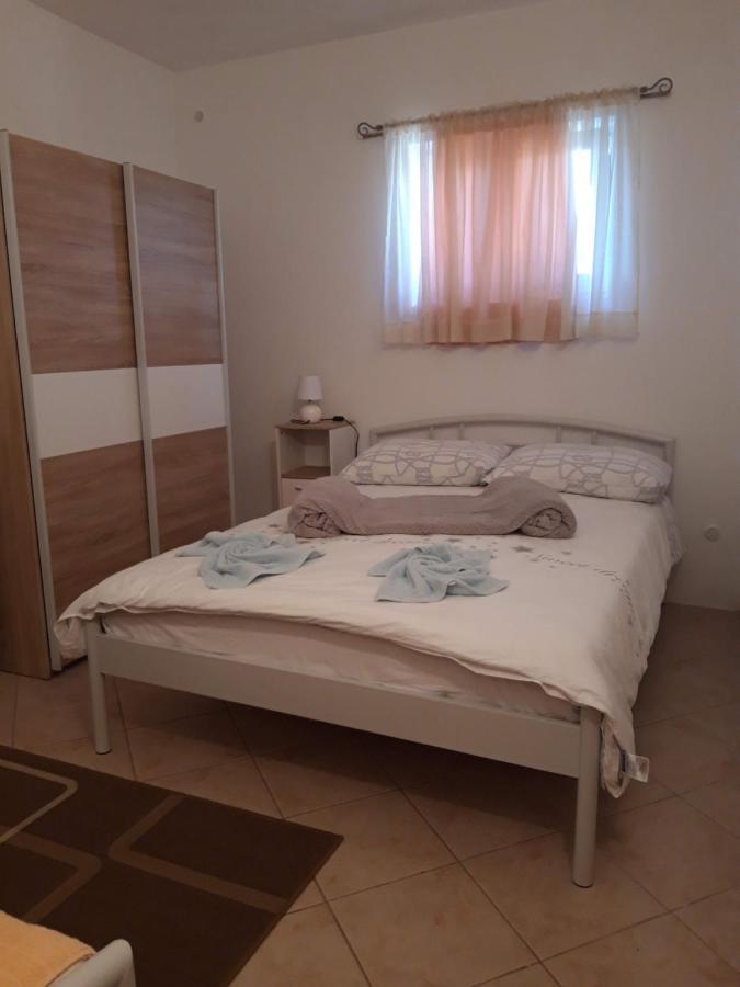 Apartment Perla 피로바츠 외부 사진